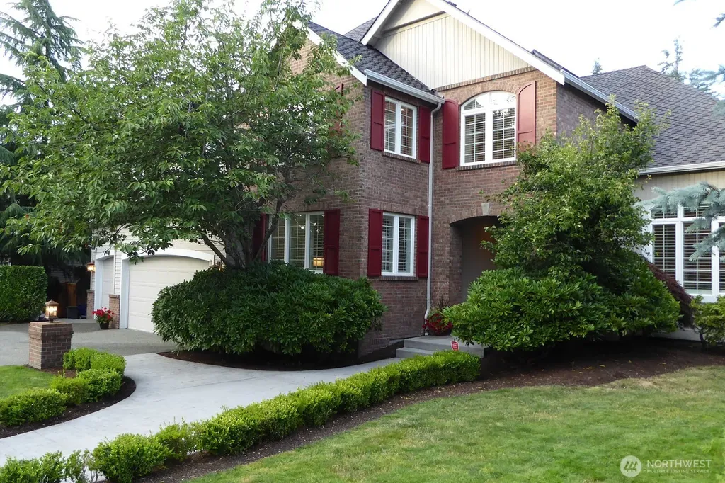 2446 279th Drive SE Sammamish WA 98075