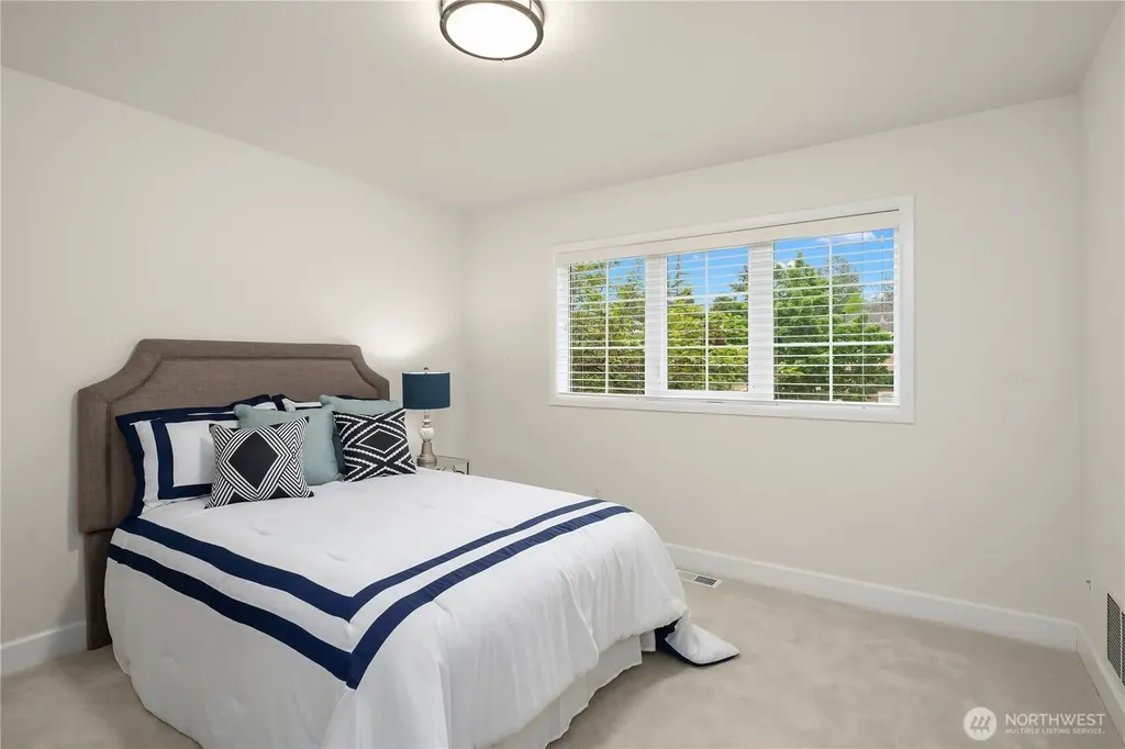 2446 279th Drive SE Sammamish WA 98075