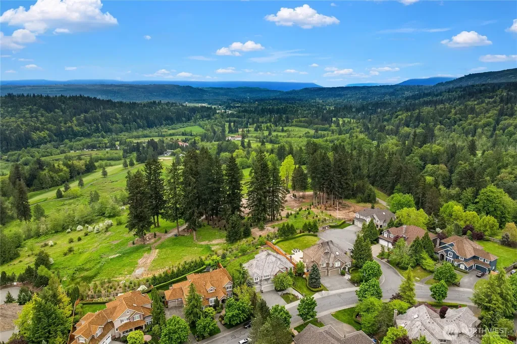 2446 279th Drive SE Sammamish WA 98075