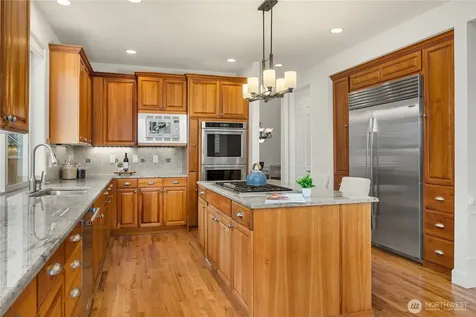 2446 279th Drive SE Sammamish WA 98075