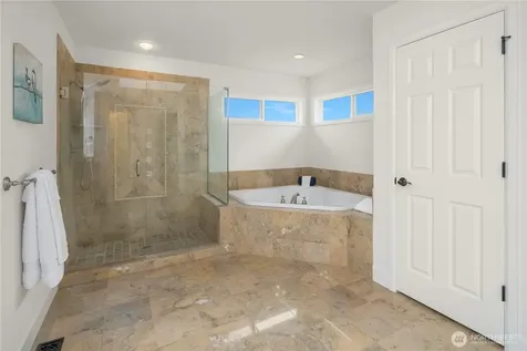 2446 279th Drive SE Sammamish WA 98075