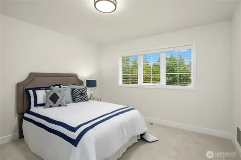 2446 279th Drive SE Sammamish WA 98075