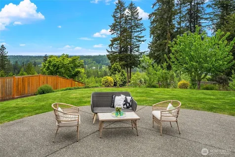 2446 279th Drive SE Sammamish WA 98075
