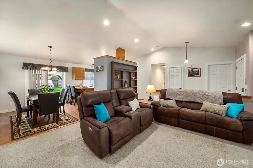 1010 Academy Street Sumner WA 98390