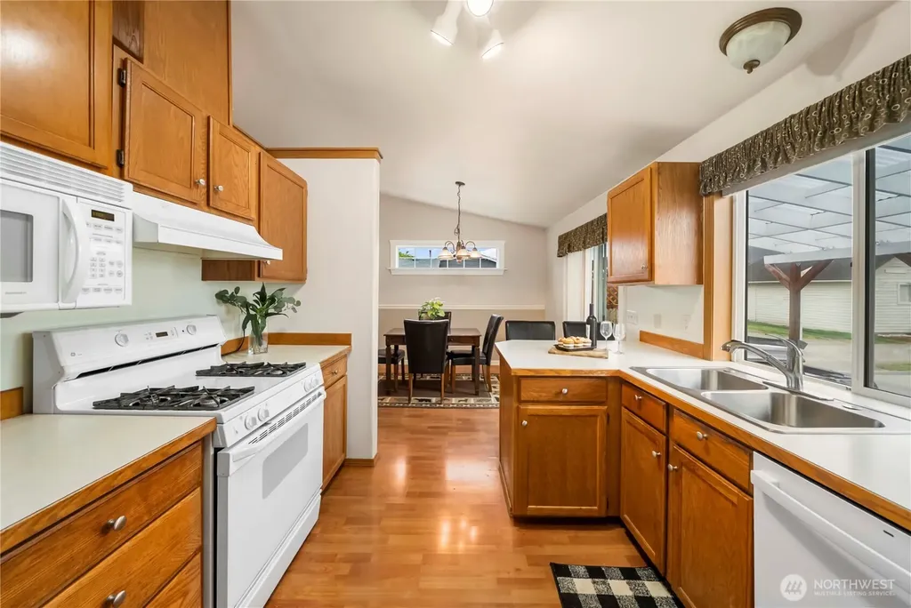 1010 Academy Street Sumner WA 98390