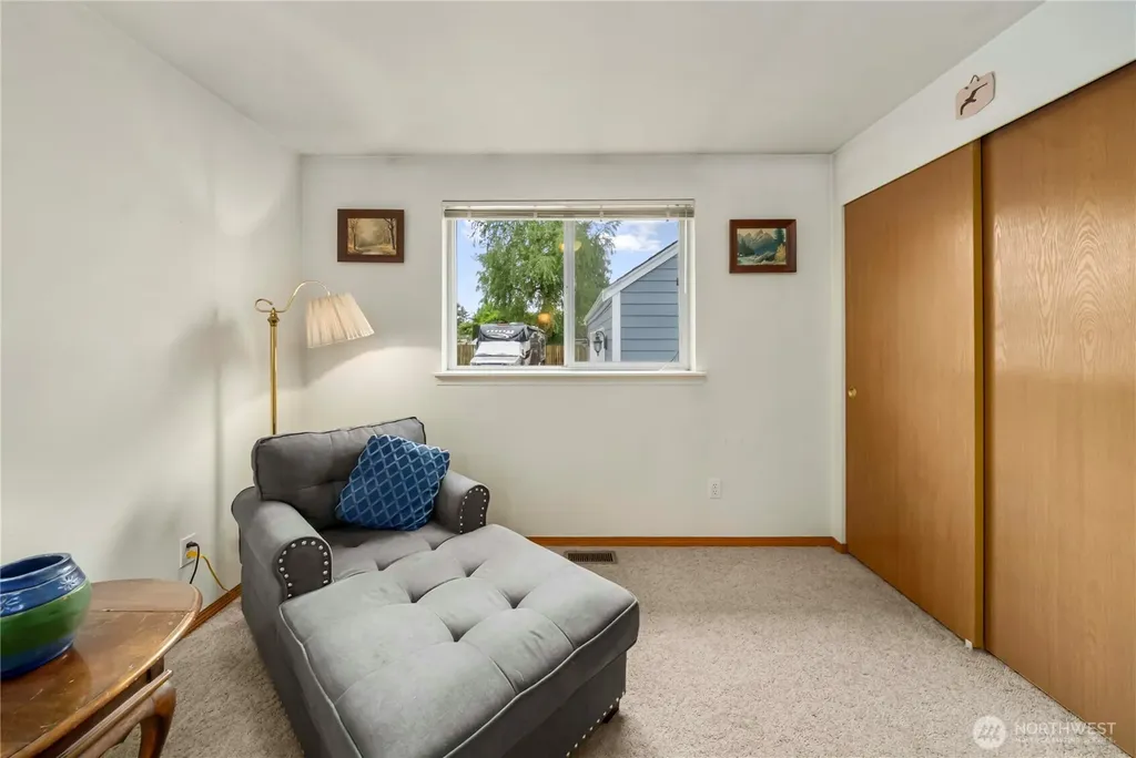 1010 Academy Street Sumner WA 98390