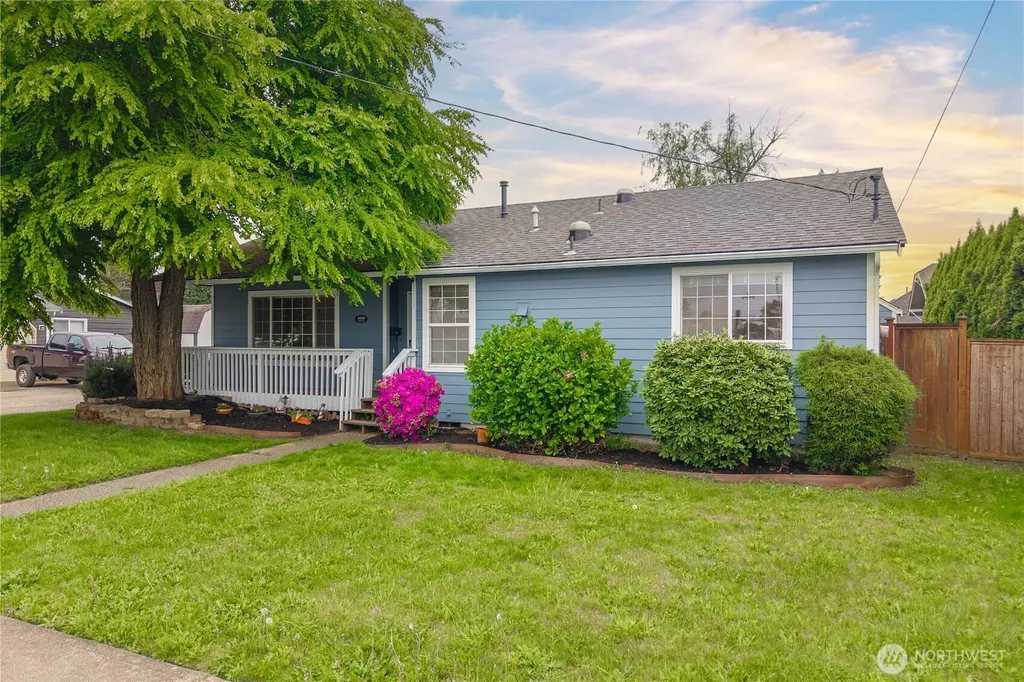 1010 Academy Street Sumner WA 98390