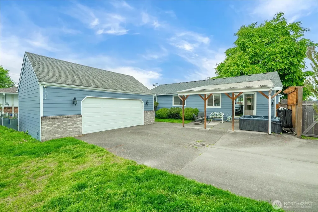 1010 Academy Street Sumner WA 98390