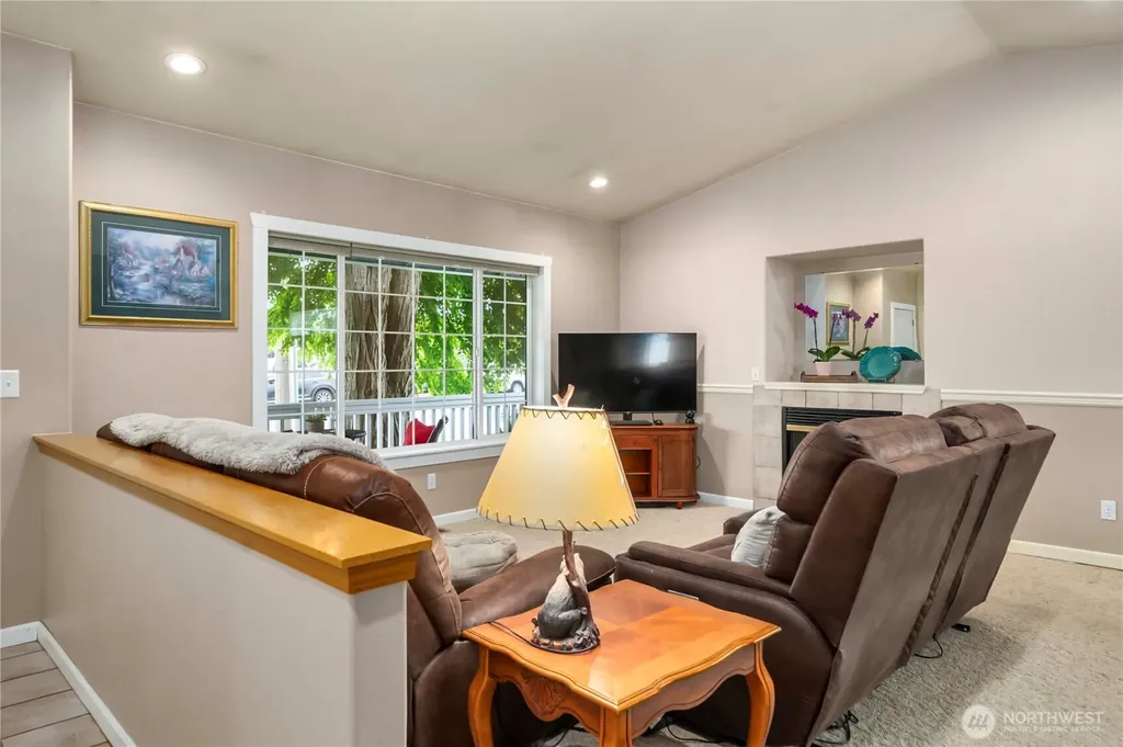 1010 Academy Street Sumner WA 98390