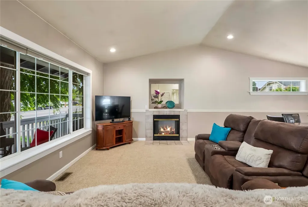 1010 Academy Street Sumner WA 98390