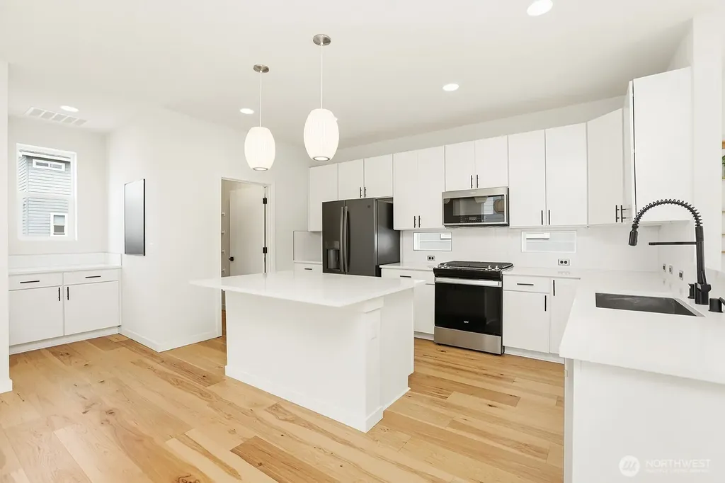 22503 70th Place W Mountlake Terrace WA 98043