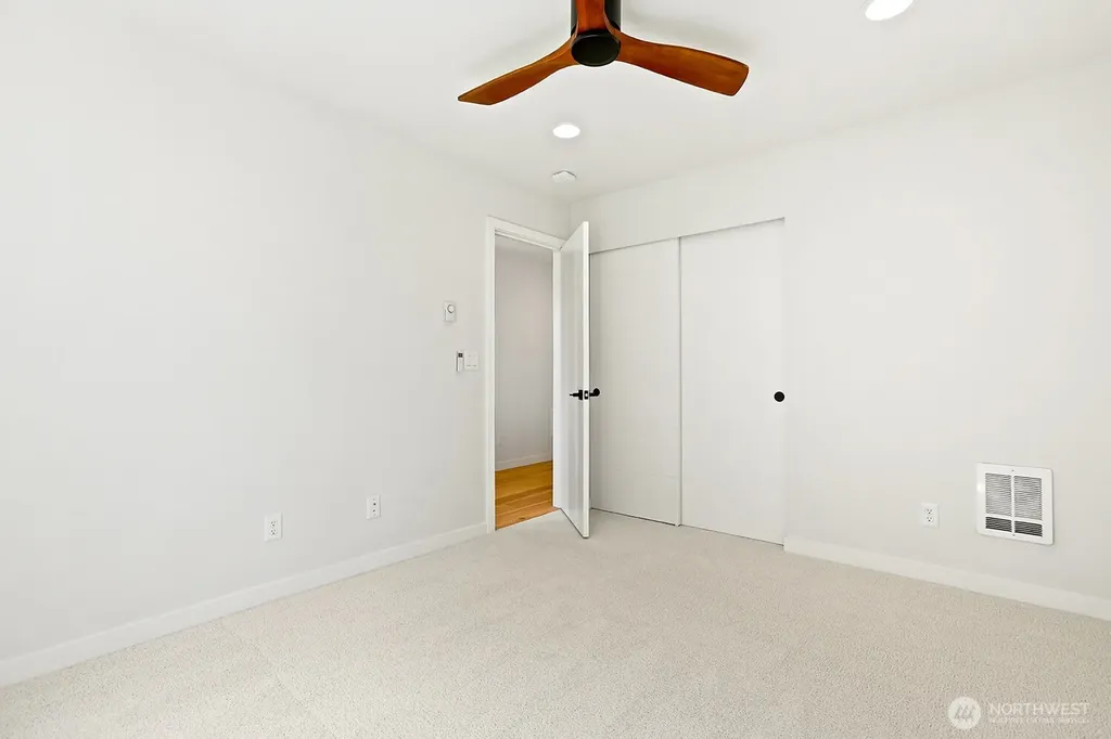 22503 70th Place W Mountlake Terrace WA 98043