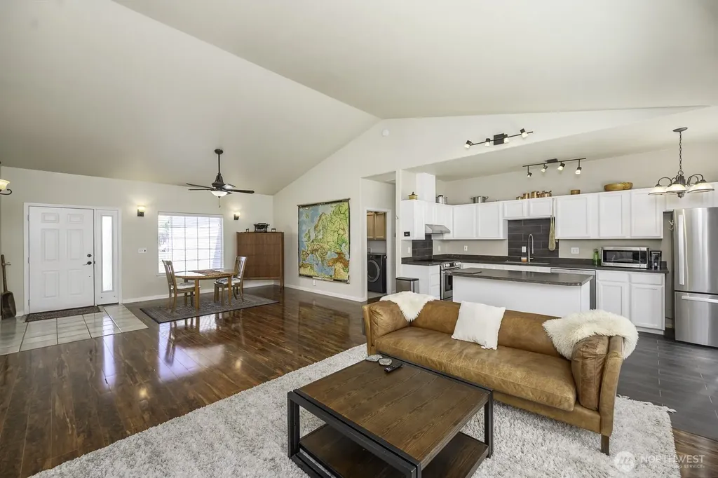 813 NW Sunburst Court Moses Lake WA 98837