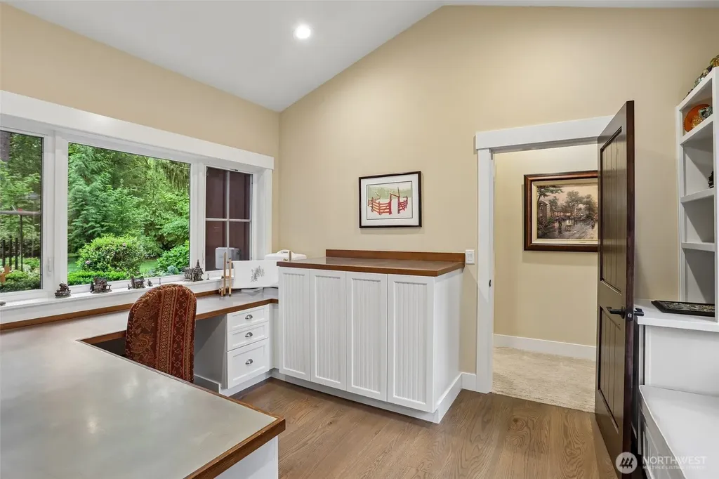 24827 NE 80th Street Redmond WA 98053