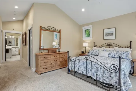 24827 NE 80th Street Redmond WA 98053