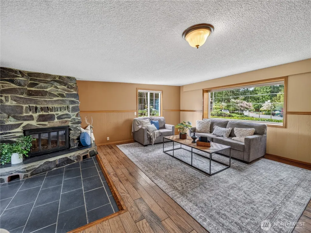 3306 217th Place SE Sammamish WA 98075