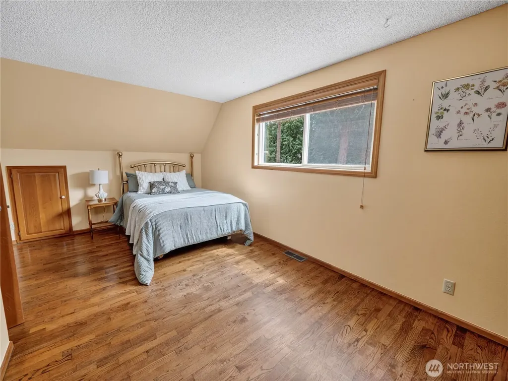 3306 217th Place SE Sammamish WA 98075