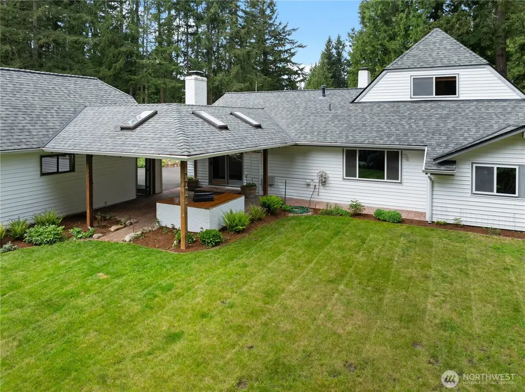 3306 217th Place SE Sammamish WA 98075