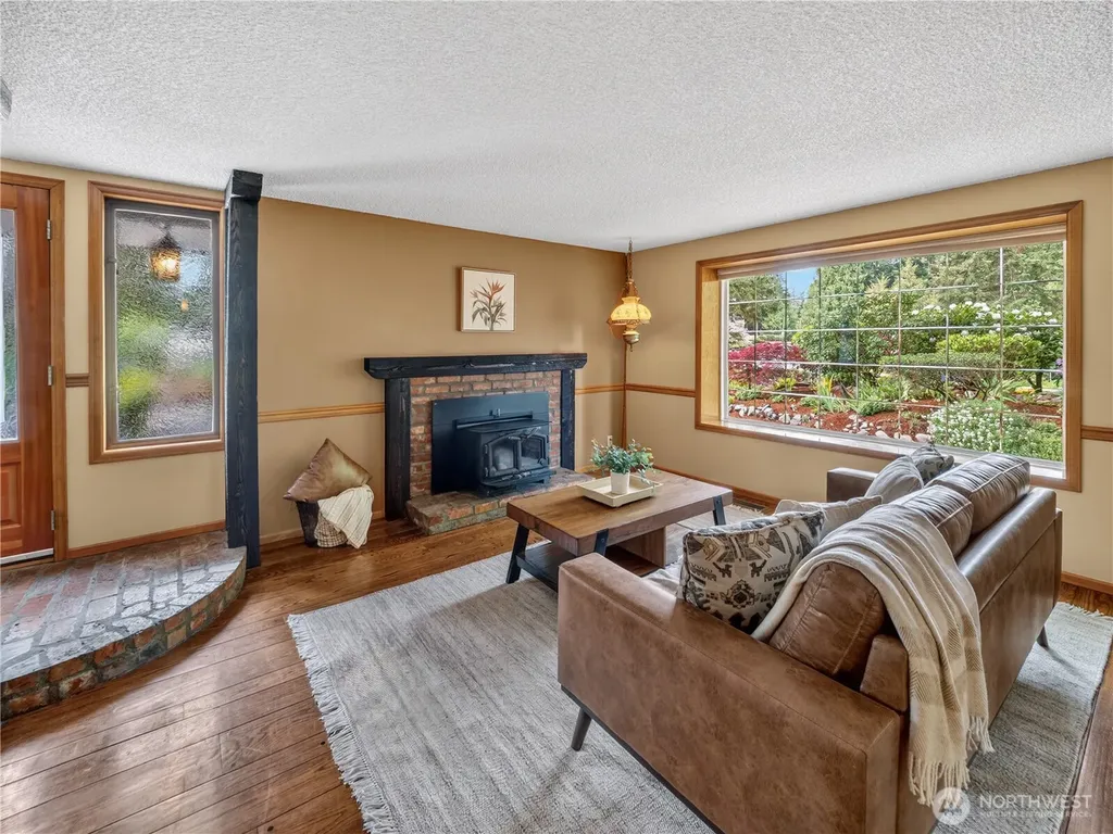 3306 217th Place SE Sammamish WA 98075