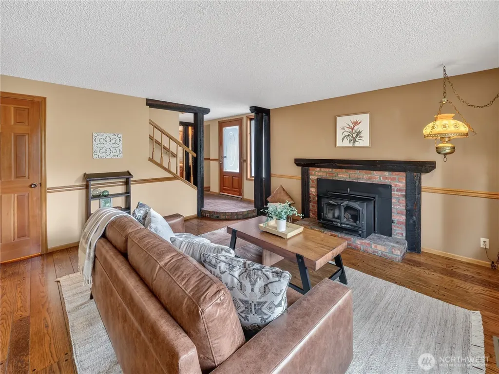 3306 217th Place SE Sammamish WA 98075