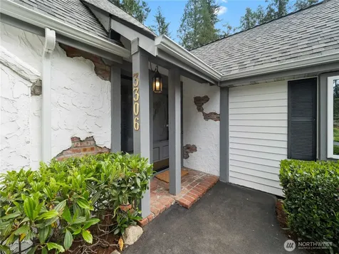 3306 217th Place SE Sammamish WA 98075