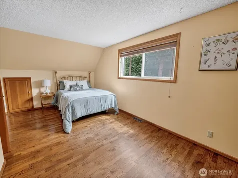 3306 217th Place SE Sammamish WA 98075