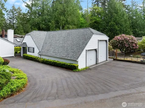 3306 217th Place SE Sammamish WA 98075