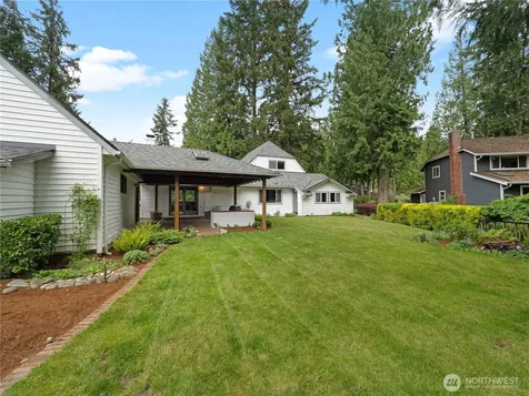 3306 217th Place SE Sammamish WA 98075