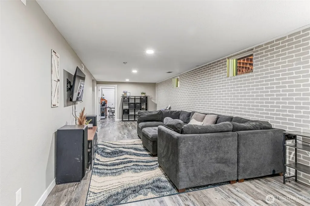 24716 NE 419th Street Amboy WA 98601