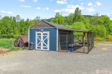 24716 NE 419th Street Amboy WA 98601