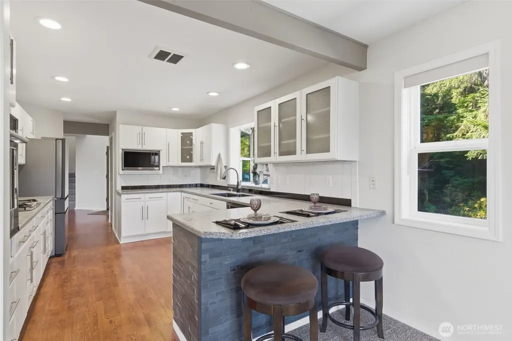 2155 Lost Creek Lane NW Bremerton WA 98312