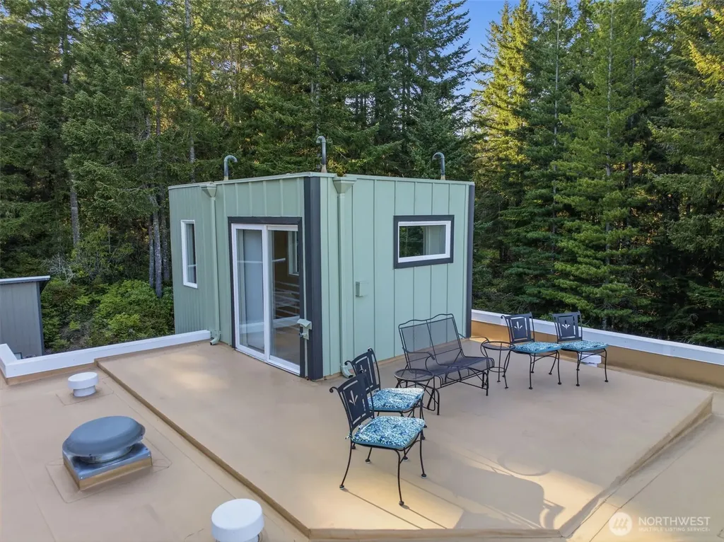 2155 Lost Creek Lane NW Bremerton WA 98312