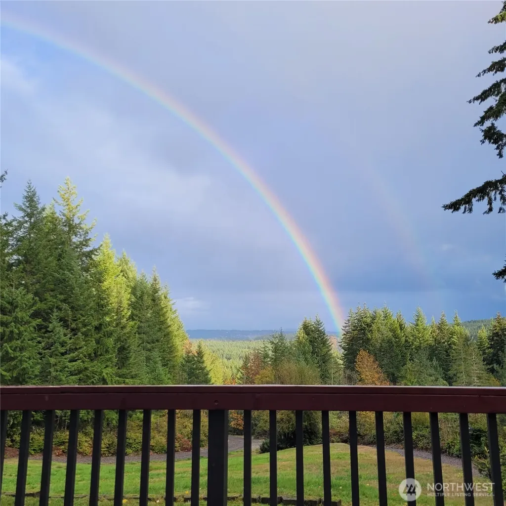 2155 Lost Creek Lane NW Bremerton WA 98312