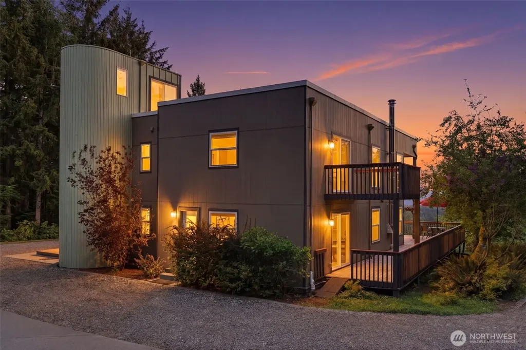 2155 Lost Creek Lane NW Bremerton WA 98312