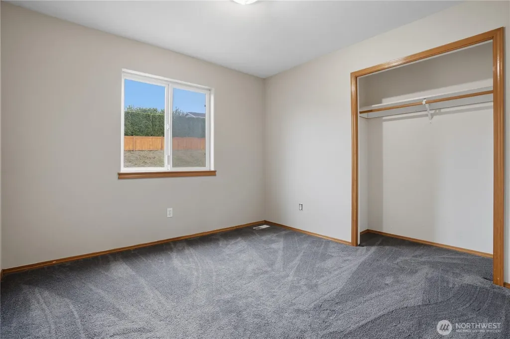 665 Tufts Avenue E Port Orchard WA 98366