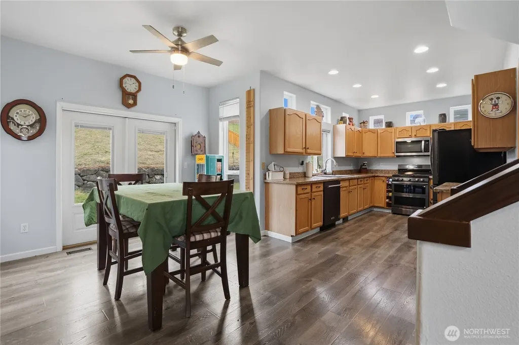 665 Tufts Avenue E Port Orchard WA 98366