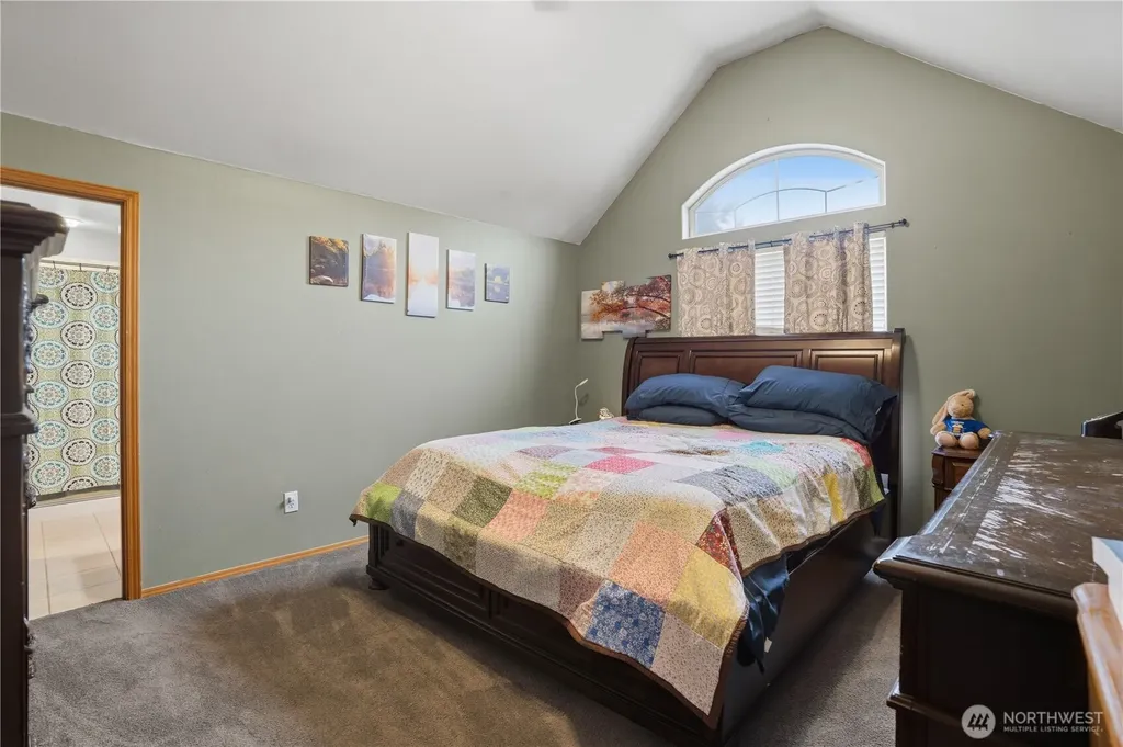 665 Tufts Avenue E Port Orchard WA 98366
