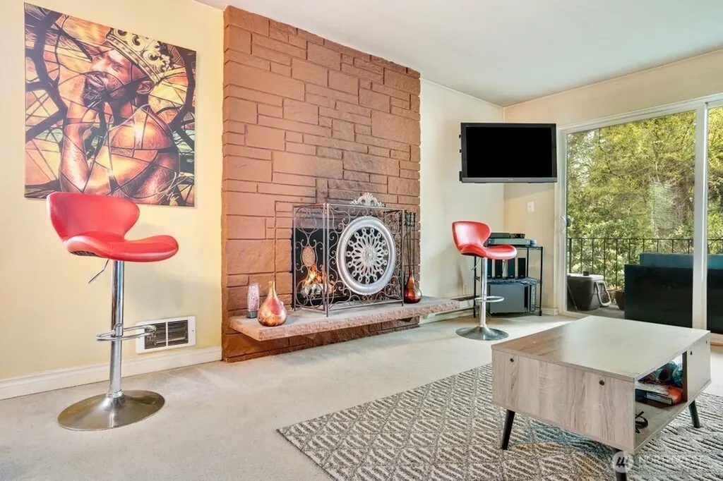 4525 S Henderson Street Seattle WA 98118