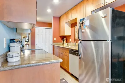 4525 S Henderson Street Seattle WA 98118