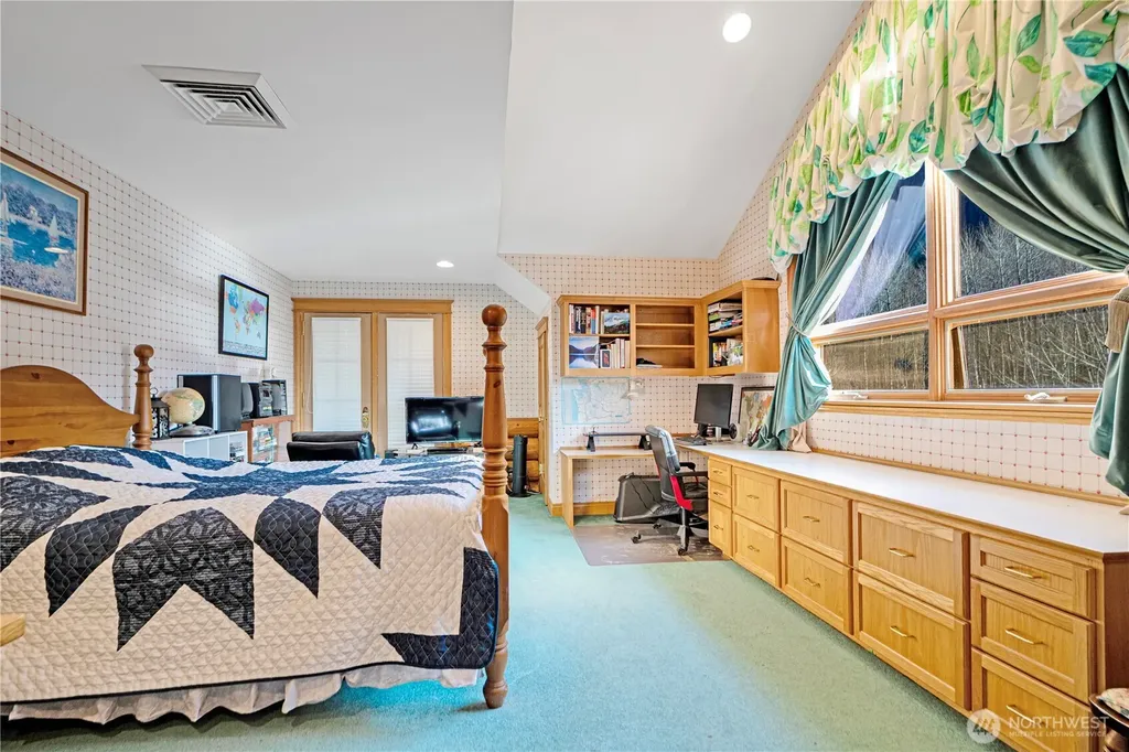 8100 428th Avenue SE Snoqualmie WA 98065