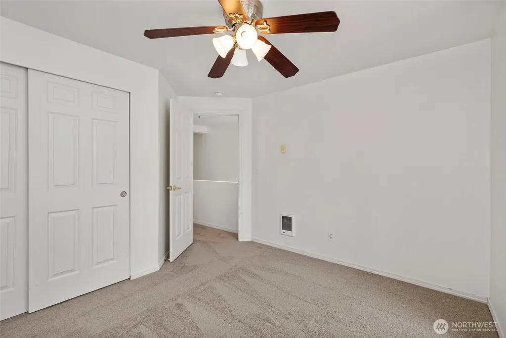 4719 NW Walgren Drive Silverdale WA 98383