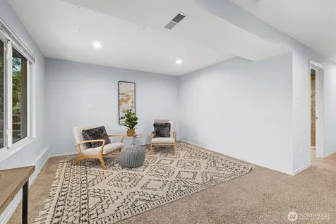 15919 NE 84th Avenue NE Kenmore WA 98028
