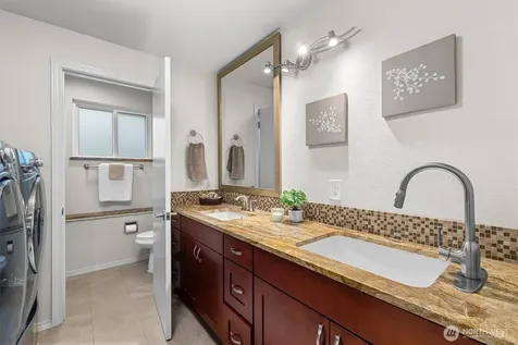 15919 NE 84th Avenue NE Kenmore WA 98028