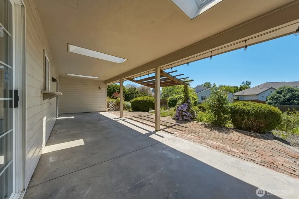 860 SE Sentry Drive College Place WA 99324