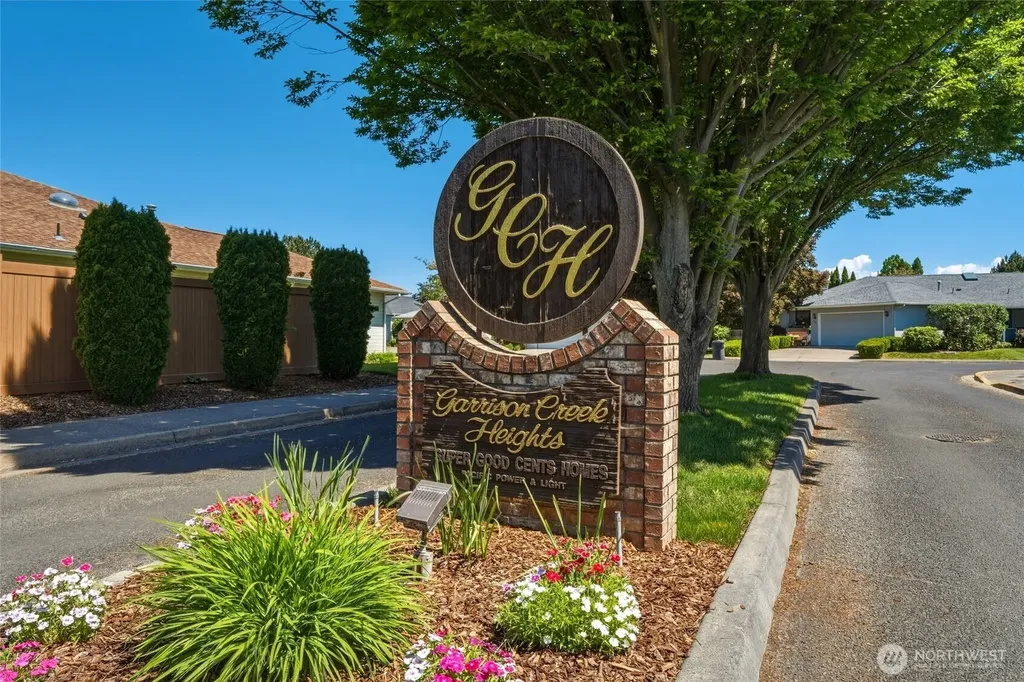 860 SE Sentry Drive College Place WA 99324