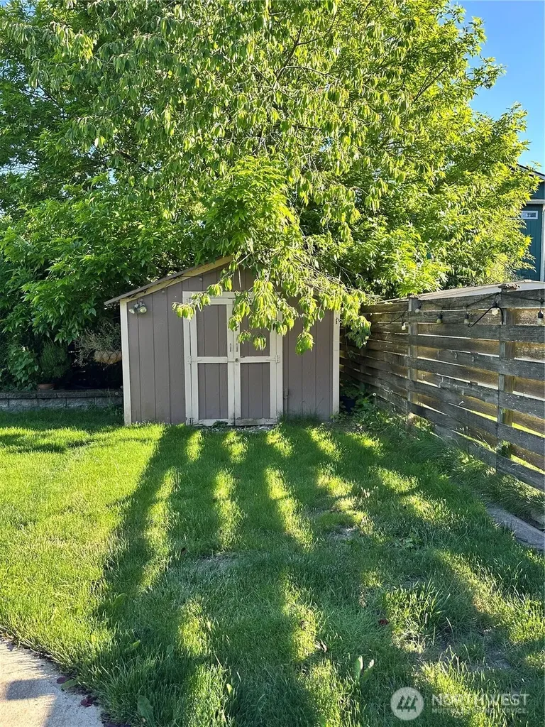 1206 Crystal Lane Burlington WA 98233
