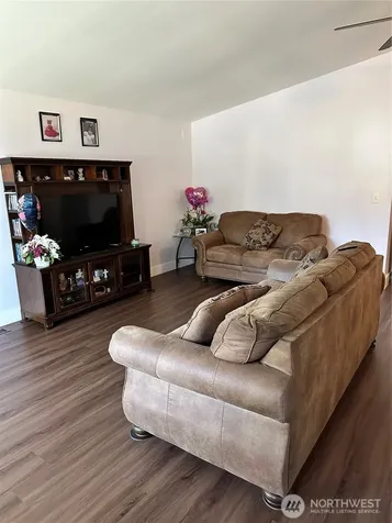 1206 Crystal Lane Burlington WA 98233