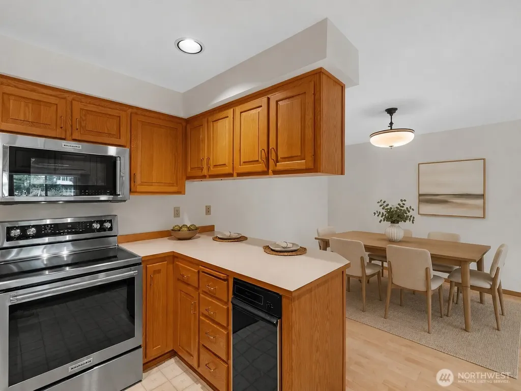 603 7th Avenue N Edmonds WA 98020