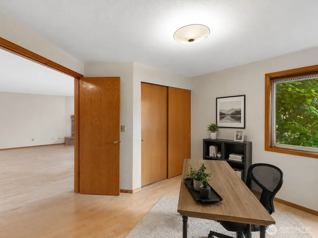 603 7th Avenue N Edmonds WA 98020