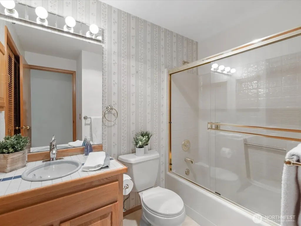 603 7th Avenue N Edmonds WA 98020